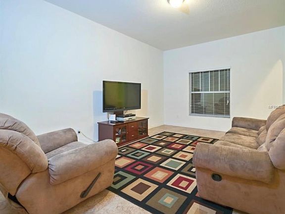 4th image of 1072 Honey Blossom Dr