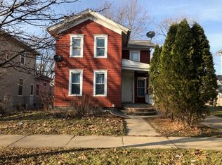 754 E New York St, Aurora, IL 60505