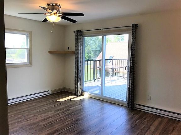 5th image of 414 Woodhaven Dr