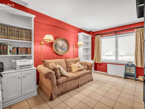 1056 5th Avenue 2D image 6 of 7