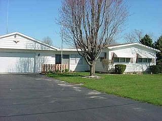 1st image of 1631 S Duchess Ln