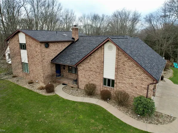 137 N Star St NW, Carrollton, OH 44615