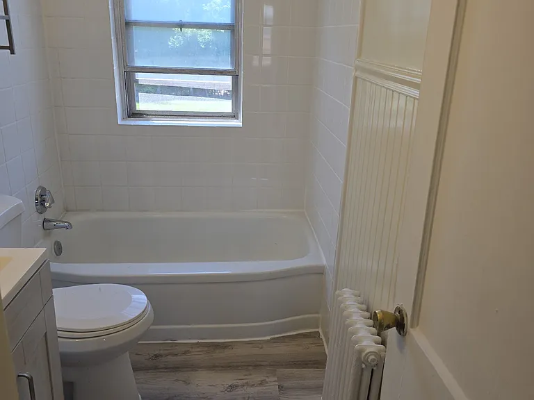 44 Virginia Ave — Photo 33