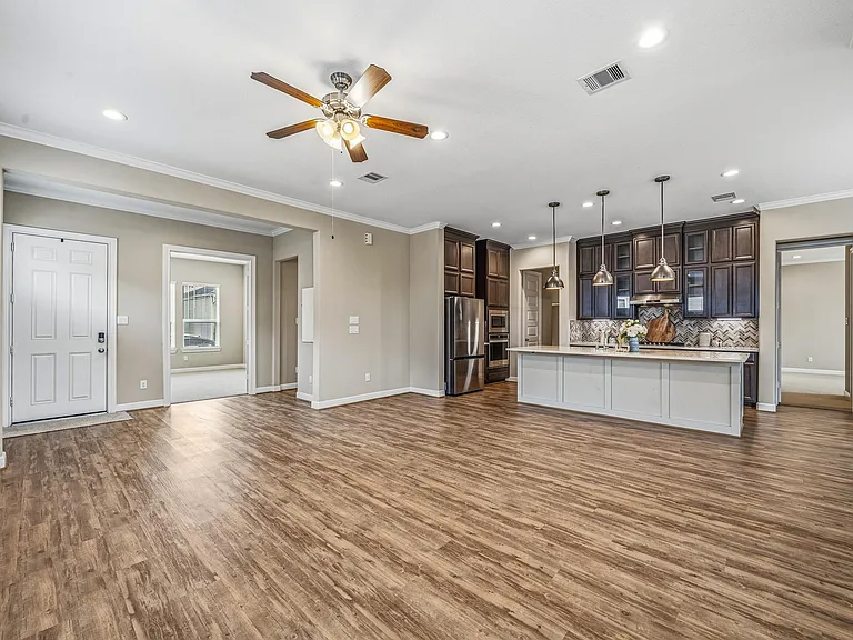9908 Prairie House Ln — Photo 5