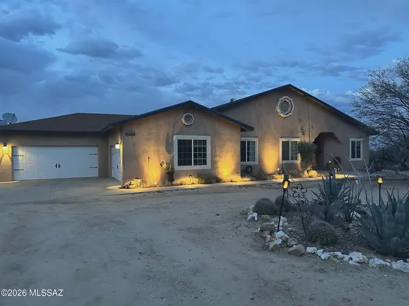 7530 W Bucking Horse Rd, Sahuarita, AZ 85629