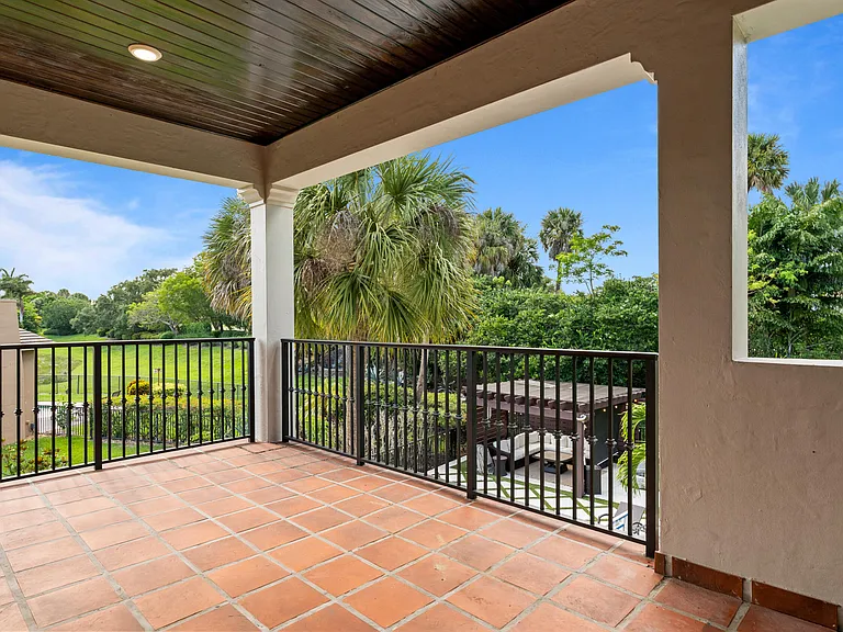 9521 Eden Mnr — Photo 105