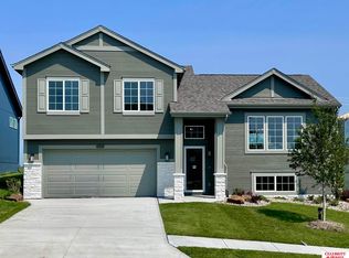 5515 N 180th Ave, Elkhorn, NE 68022