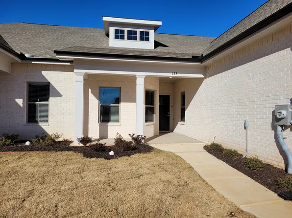 123 Clift Dr #123, Madison, AL 35758