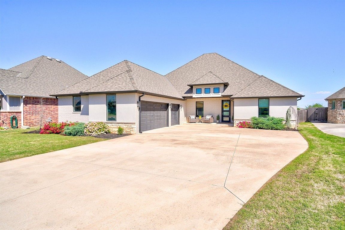 1909 Lago Dr, Moore, OK 73160 | Zillow