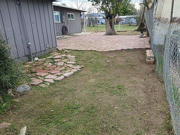 4th image of 4837 Sisquoc St