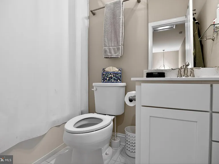 101 Isabelle Ct — Photo 25