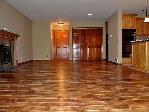 4th image of 4114 138th St SE