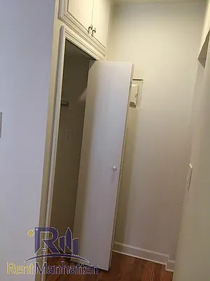 Rented by Rent Manhattan | media 8