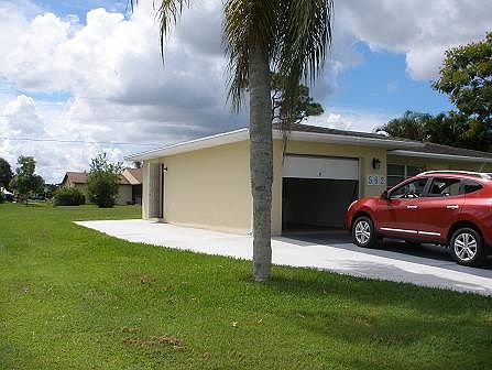 2nd image of 562 SE Brookside Ter