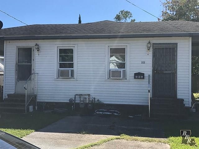 1st image of 608 Margaret St