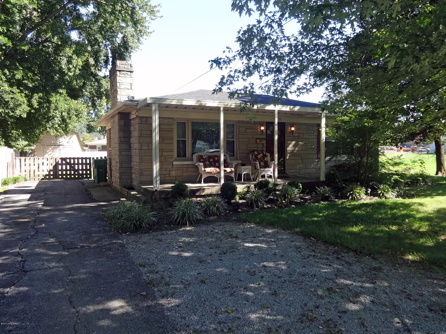 5119 Stewart Dr photo 1