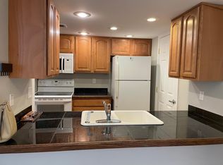 4274 S Salida Way APT 8, Aurora, CO 80013