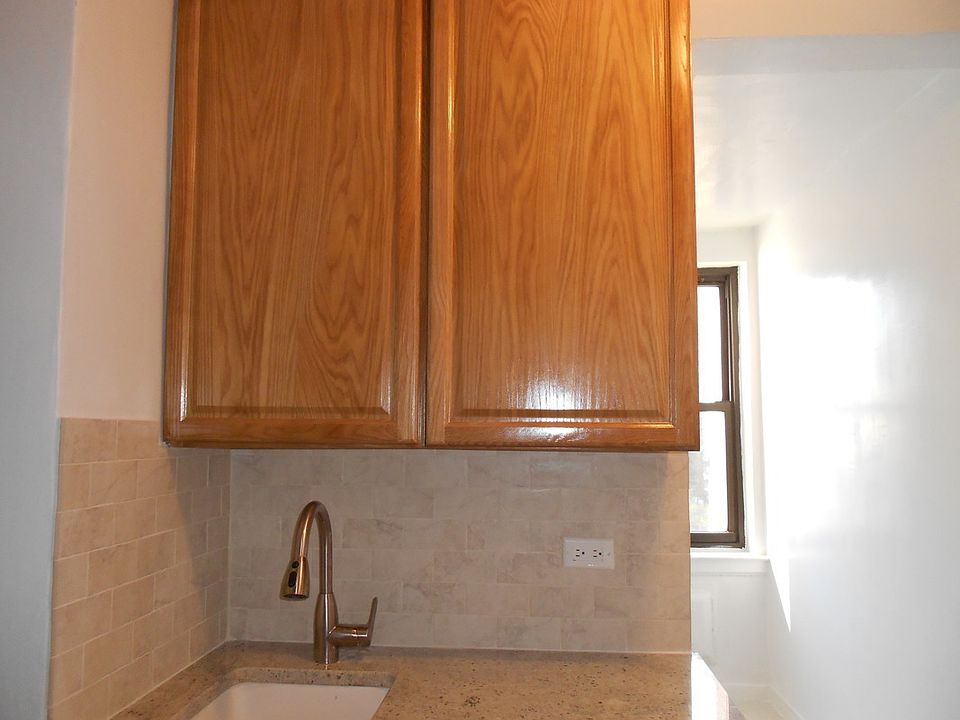 1st image of 245 E 72nd St APT 6D