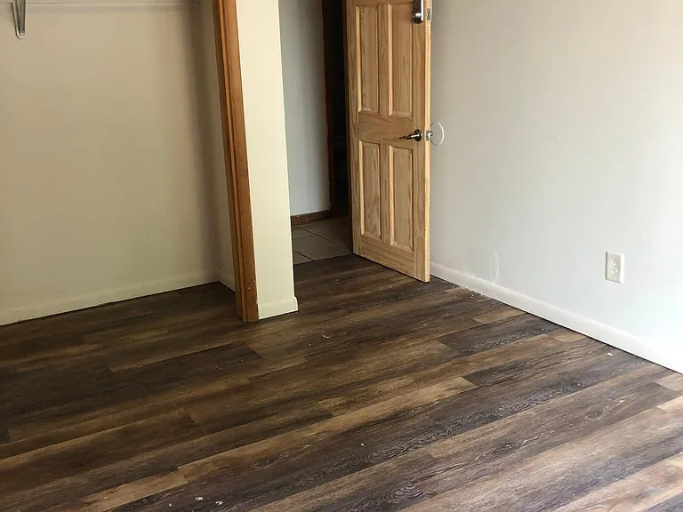 1510 Knollwood Ave — Photo 22