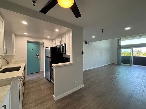 Floor plan 411
