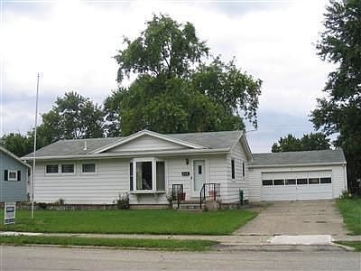 3rd image of 948 Meadow Ln
