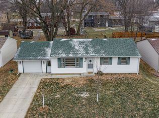 305 7th Ave NW, Kasson, MN 55944