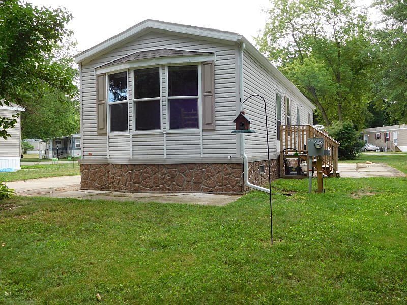 1st image of 70 Creek Valley Cir