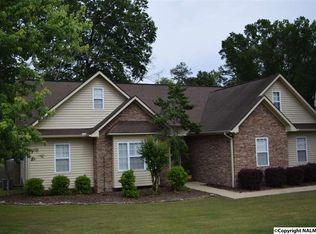 107 Cove Creek Rd, Rainbow City, AL 35906