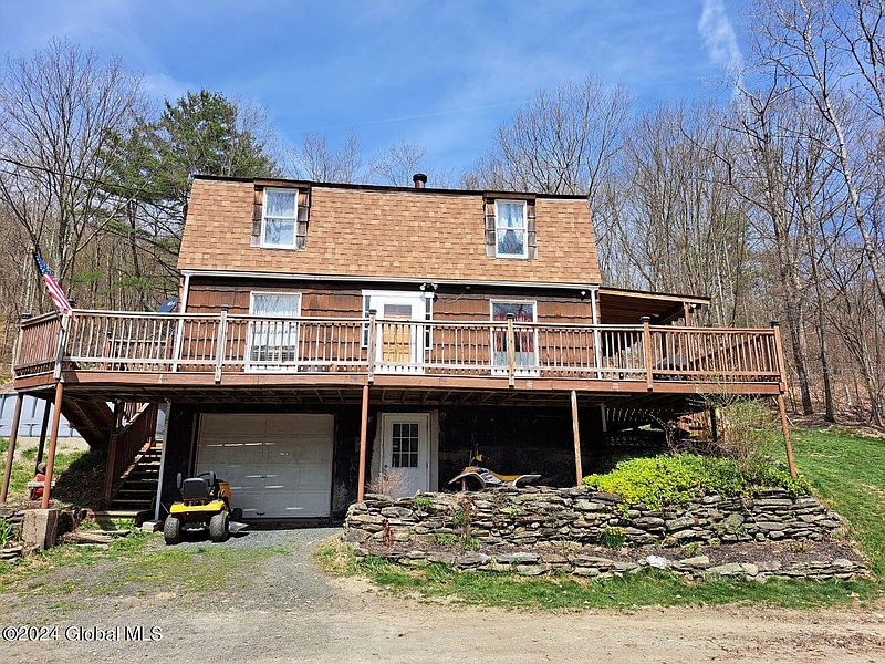 3rd image of 429 Beattie Hollow Road