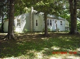 910 Middle Rd, Conneaut, OH 44030