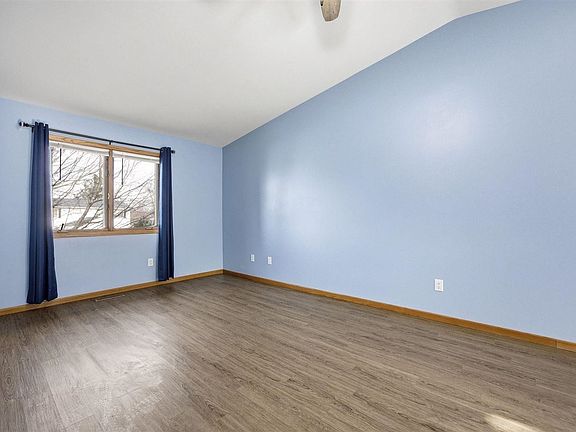 4th image of 2242 13th St