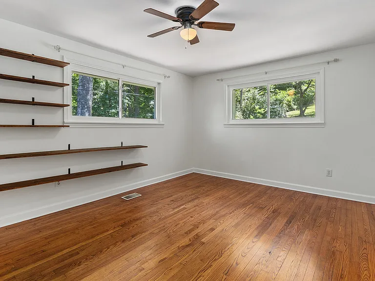 969 Henderson Ave — Photo 26