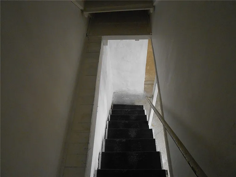 114 Grant St — Photo 26