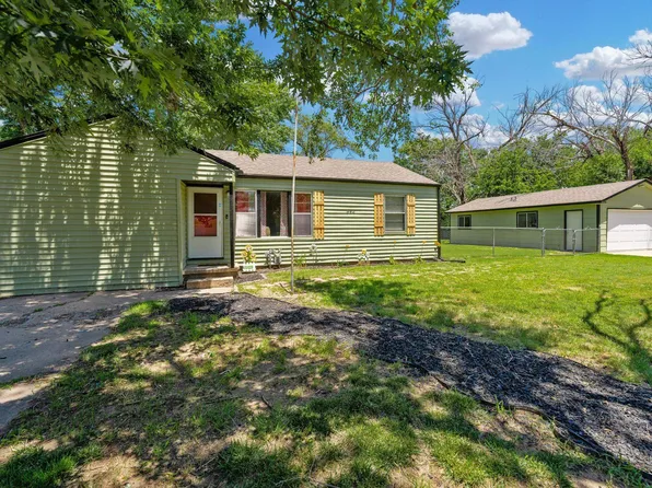 542 W Sunrise Dr, Wichita, KS 67217
