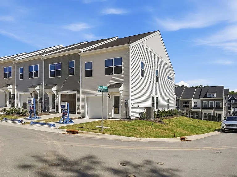 149 Blue Melody Ave — Photo 26
