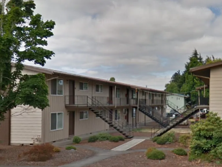 721-759 Hawthorne Ave NE — Photo 4