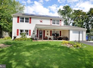 44 Myrtlewood Ln, Willingboro, NJ 08046