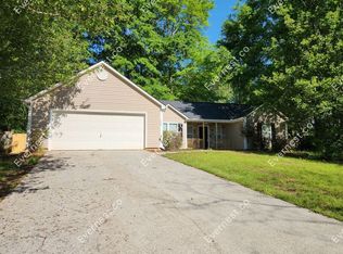 908 Castle Ct, Monroe, GA 30656