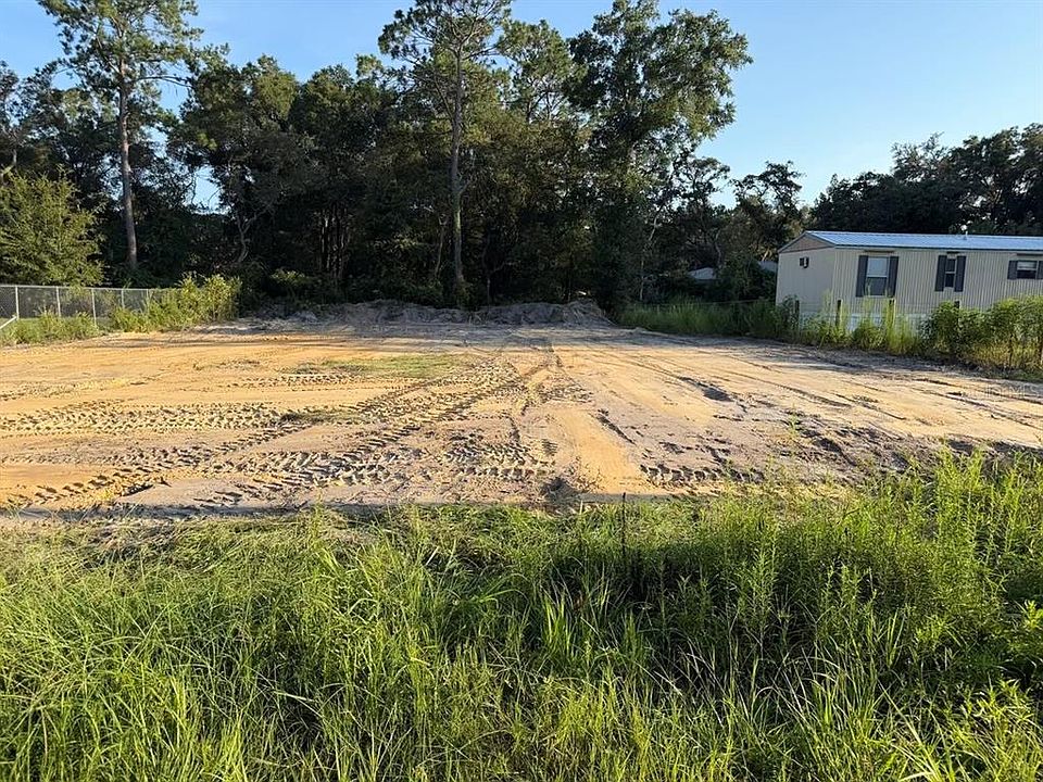 2nd image of NW 15 ST LOT 8