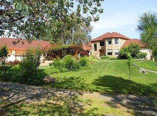 10736 Indian Shack Rd, Nevada City, CA 95959