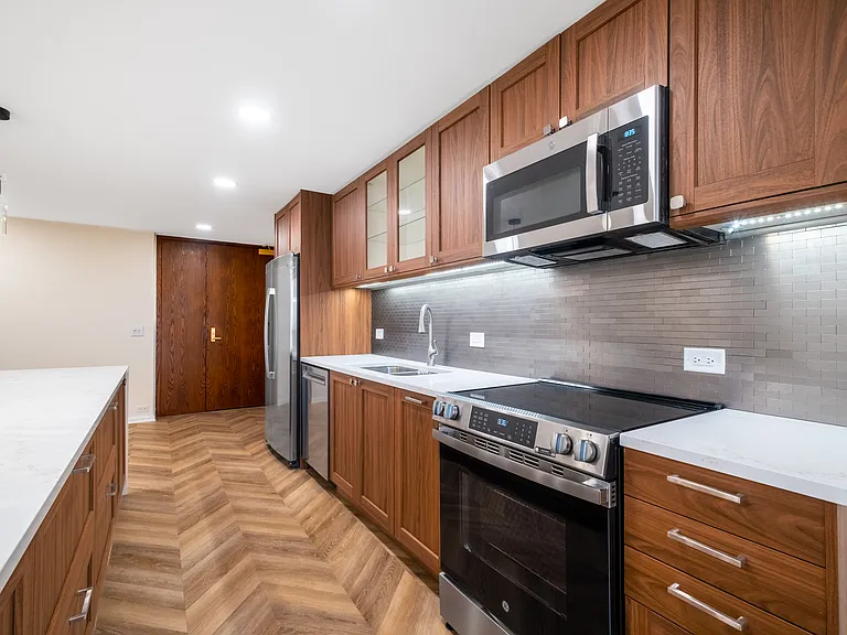 360 E Randolph St #3602 — Photo 5