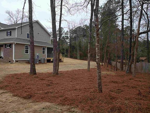 3rd image of 504 Lost Creek Dr