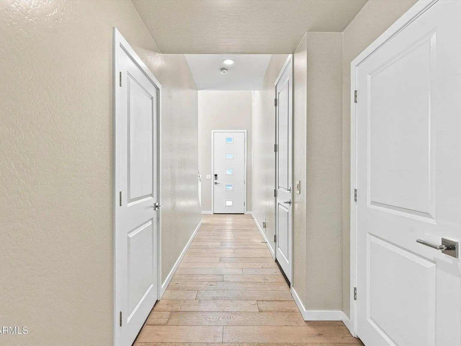 3 bed, 2.5 bath, 1839 sqft, $3,000 — Photo 3