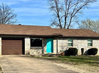 33 Brandy Ln, Russellville, AR 72802