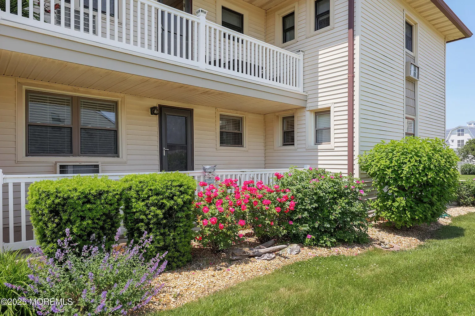 89 Wharfside Drive photo 1