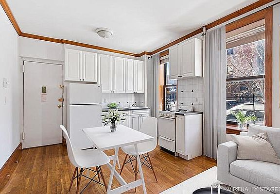 3rd image of 210 Prospect Park W APT 2B