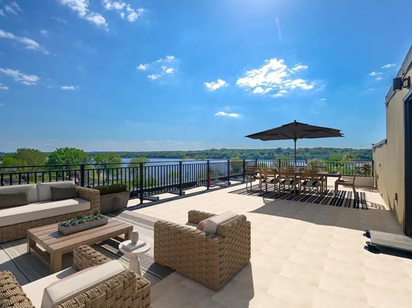 517 2nd St #201, Hudson, WI 54016