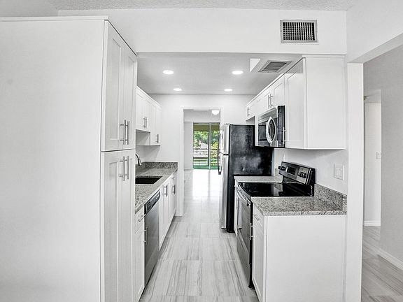 5th image of 3099 NW 48th Ave APT 351