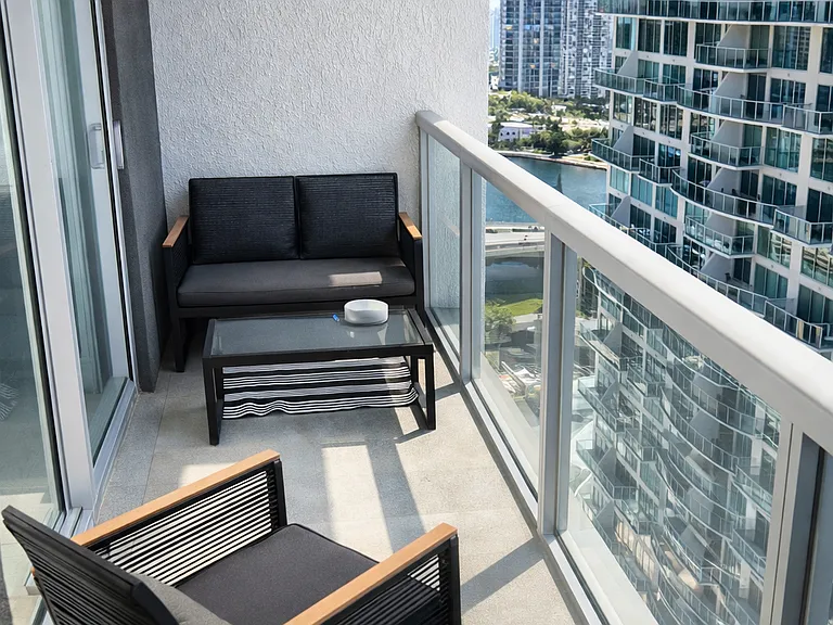 55 SE 6th St #2203 — Photo 27