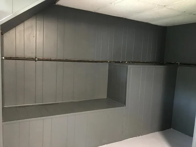 Basement Room/Laundry Area